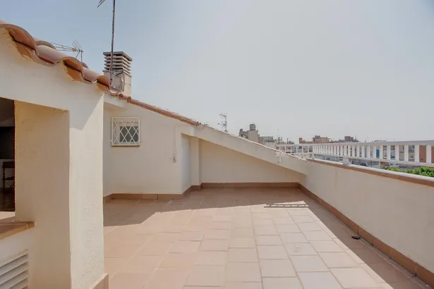 Espectacular casa semi-nova a Les Creus!!!
