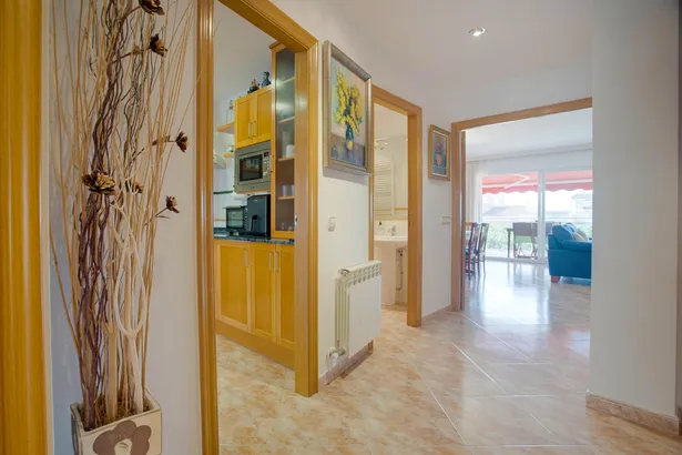 Espectacular casa semi-nova a Les Creus!!!