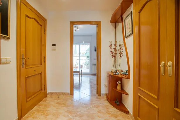Espectacular casa semi-nova a Les Creus!!!