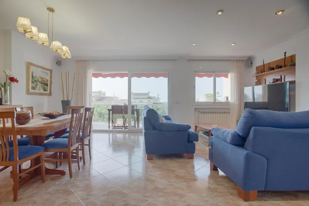 Espectacular casa semi-nova a Les Creus!!!