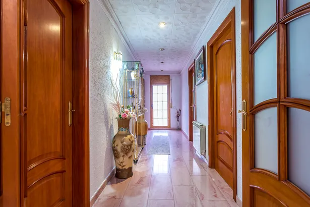 PRECIOSA CASA EN EL CENTRO DE TORDERA !!