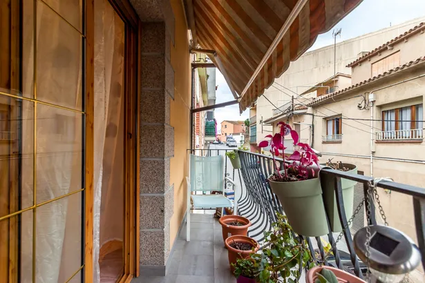 PRECIOSA CASA EN EL CENTRO DE TORDERA !!