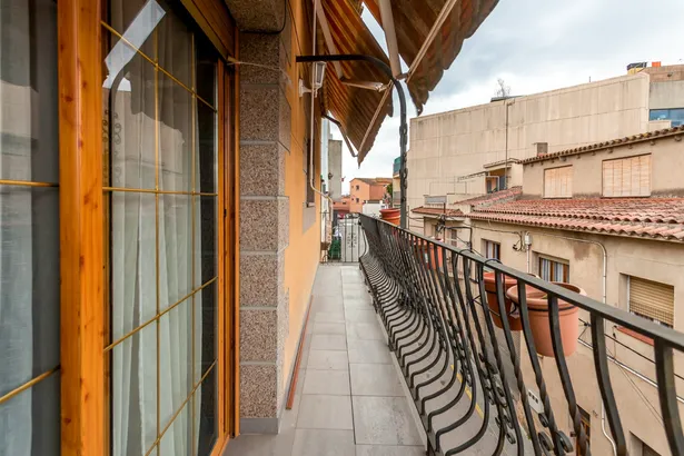 PRECIOSA CASA EN EL CENTRO DE TORDERA !!