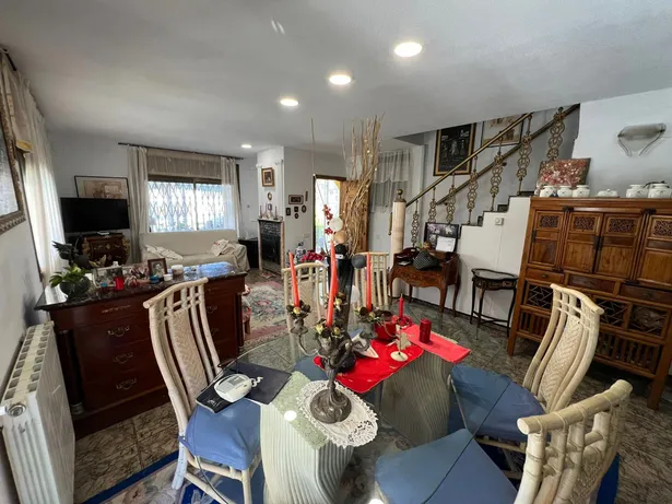 Casa a 4 vientos en la Urb. Les Carolines