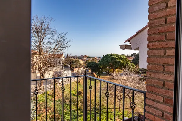 Casa Adosada en Premià de Dalt !!
