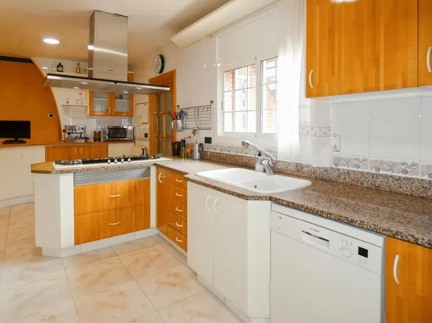 Exclusivo chalet en Premià: lujo, comodidad y ubicación