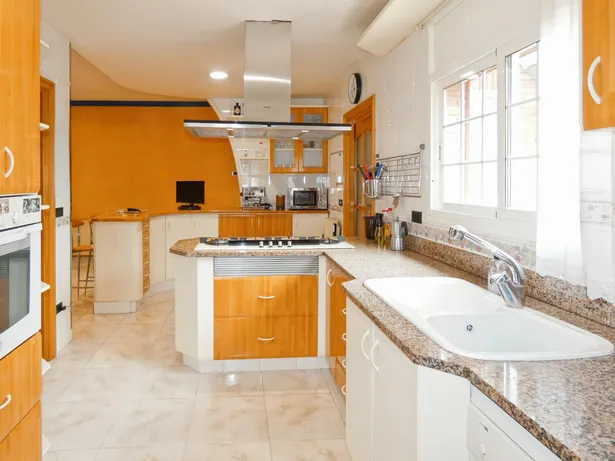 Exclusivo chalet en Premià: lujo, comodidad y ubicación