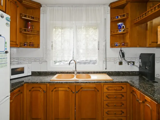 Casa perfecta para dos familias en Argentona. Con amplios espacios, terrazas y terreno para piscina.