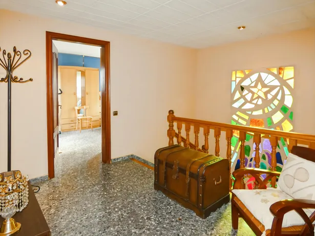 Casa perfecta para dos familias en Argentona. Con amplios espacios, terrazas y terreno para piscina.