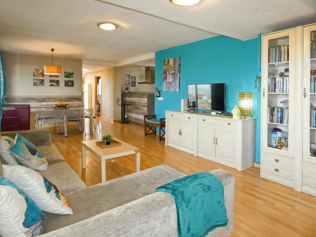 Casa perfecta para dos familias en Argentona. Con amplios espacios, terrazas y terreno para piscina.
