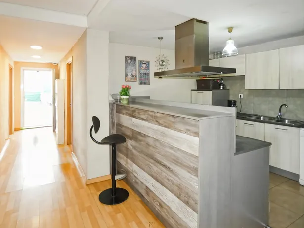 Casa perfecta para dos familias en Argentona. Con amplios espacios, terrazas y terreno para piscina.