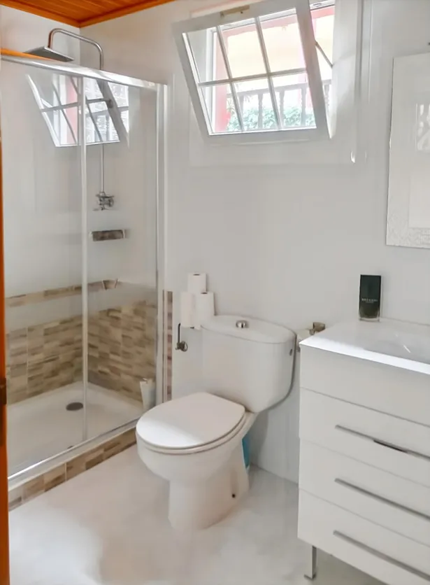 Casa amb piscina privada a Tordera centre