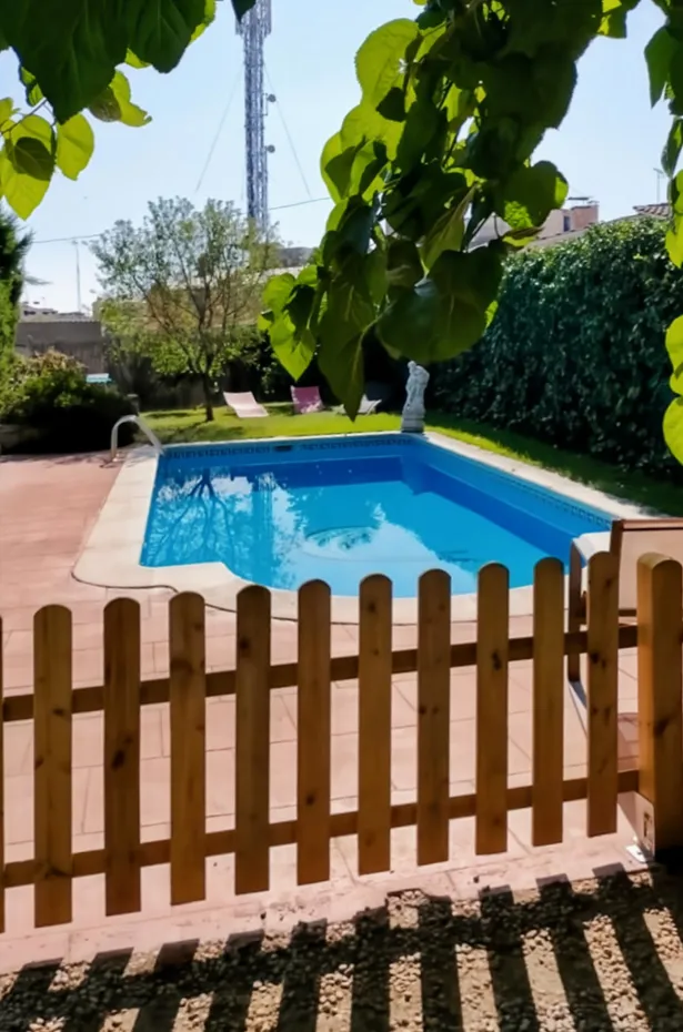Casa amb piscina privada a Tordera centre