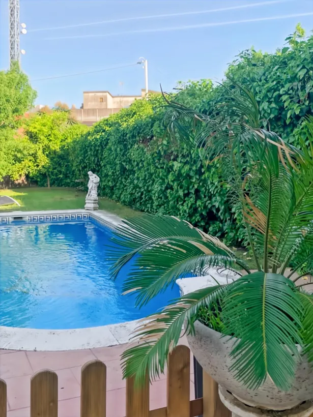 Casa amb piscina privada a Tordera centre