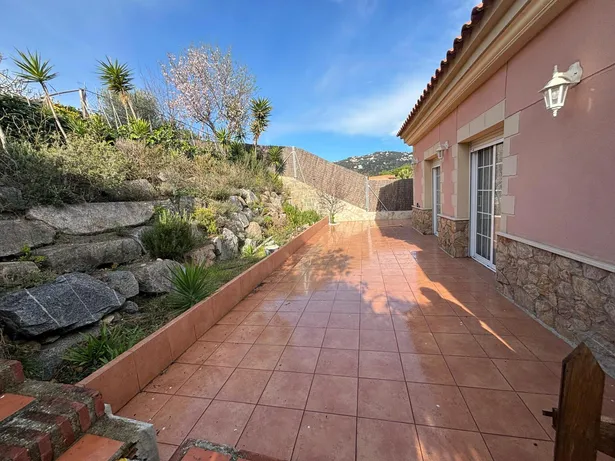 ¡VIVE EL SUEÑO EN LA MUNTANYETA, CALELLA! 🏡✨