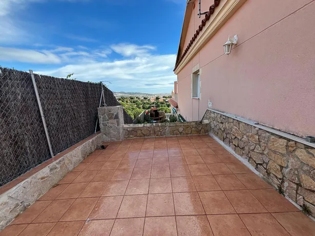 ¡VIVE EL SUEÑO EN LA MUNTANYETA, CALELLA! 🏡✨