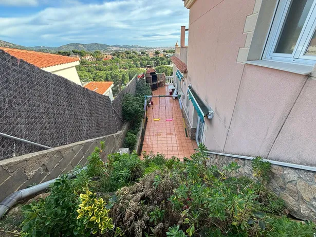 ¡VIVE EL SUEÑO EN LA MUNTANYETA, CALELLA! 🏡✨