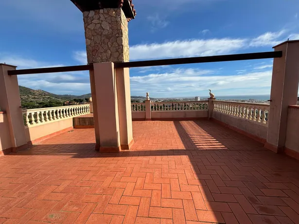¡VIVE EL SUEÑO EN LA MUNTANYETA, CALELLA! 🏡✨