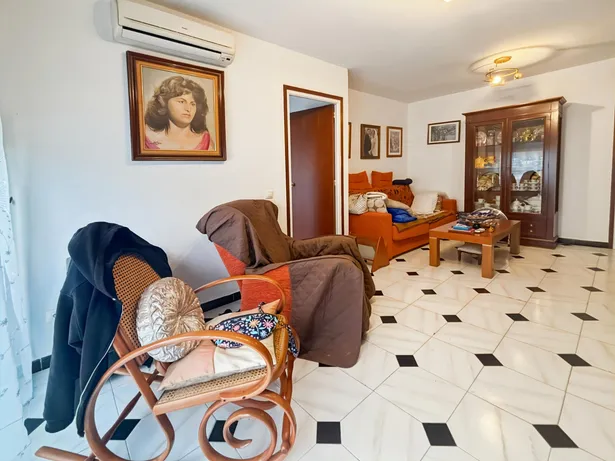 Beautiful duplex penthouse in the center of calella!
