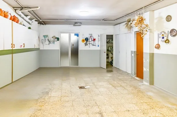 ¡Vive en el Corazón de Argentona! Casa Adosada con Patio, Garaje y Espacios Luminosos