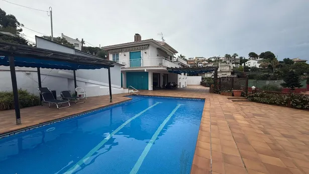 🏡 Exclusivo chalet independiente en Sant Pol de Mar, a solo 10 minutos de la playa 🌊