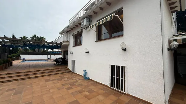 🏡 Exclusivo chalet independiente en Sant Pol de Mar, a solo 10 minutos de la playa 🌊