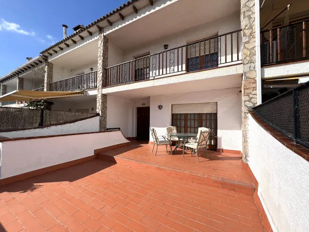 Casa adosada en venta en Arenys de Mar