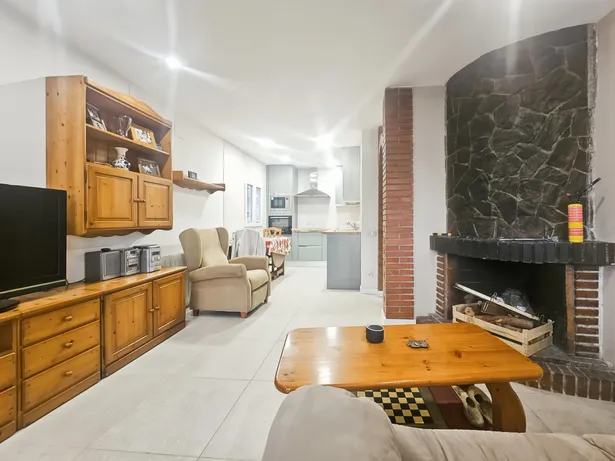 Casa a la Urbanització Font Montnegre, a Sant Iscle de Vallalta