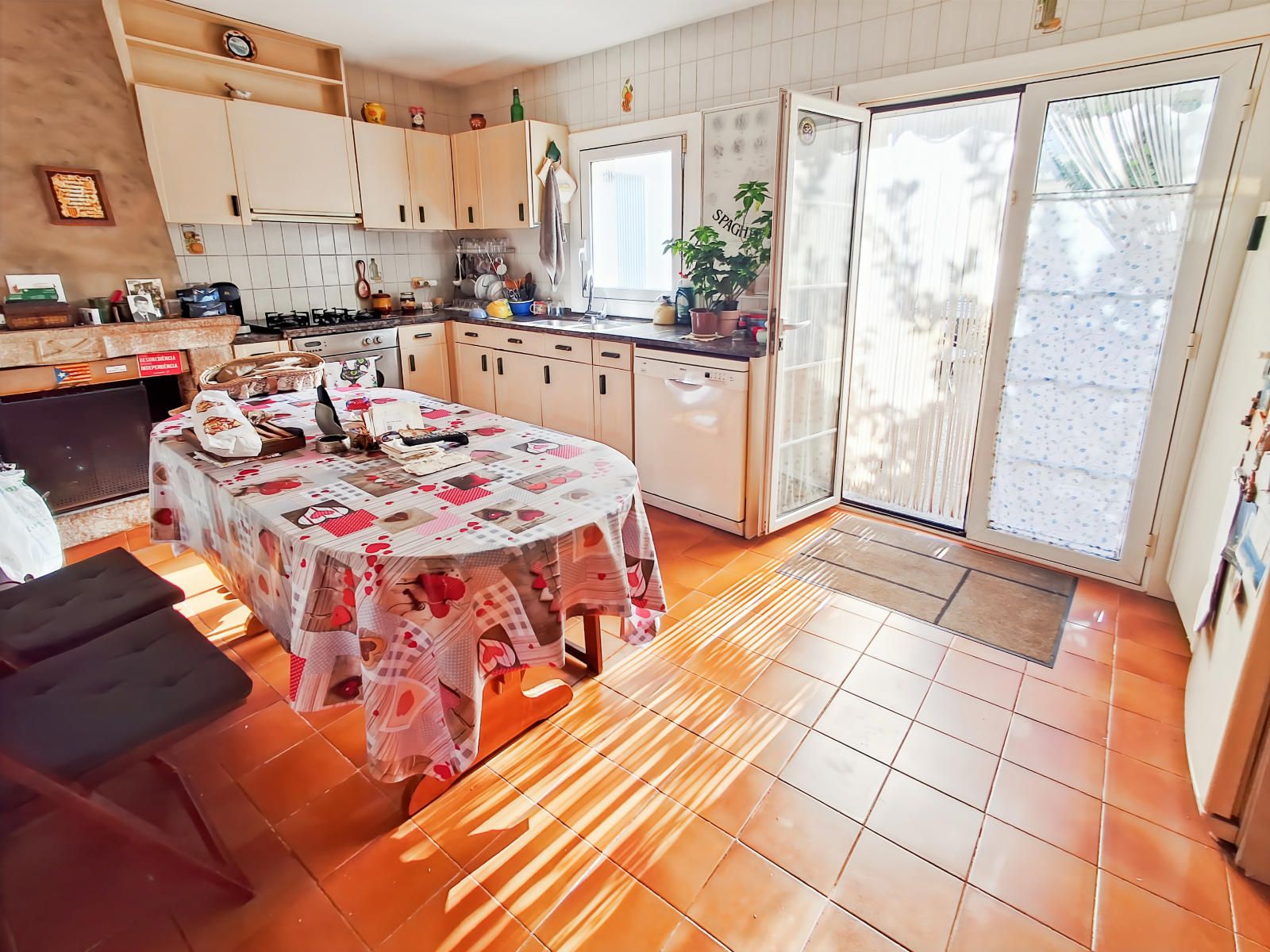 Casa a zona tranquil·la del Centre de Mataró, entre Rondes al costat de la Ronda Prim.