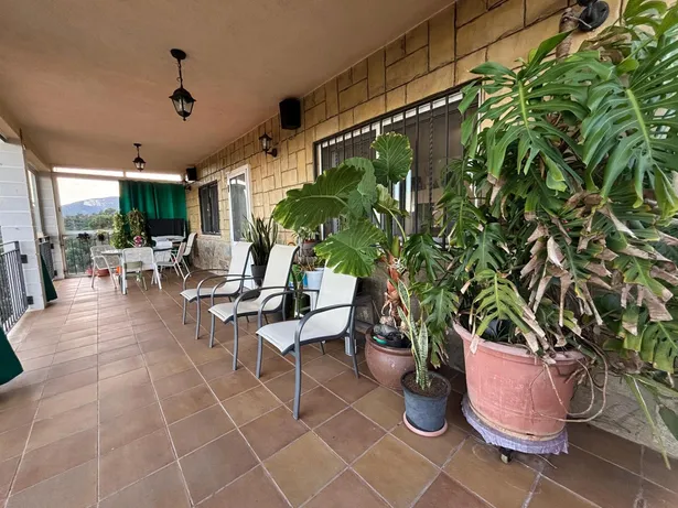¡Casa con piscina en Ágora Park, Tordera!