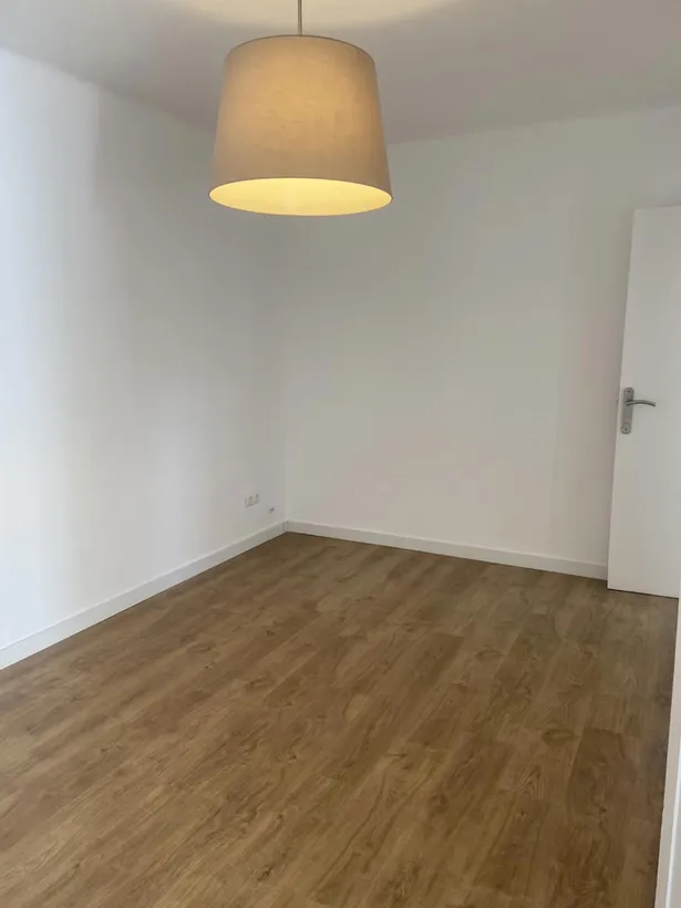 Pis a Tiana amb terrassa semicoberta de 9 m²!