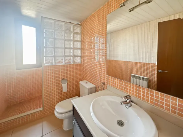 Casa con piscina y garaje en Can Prat – Lliçà de Vall