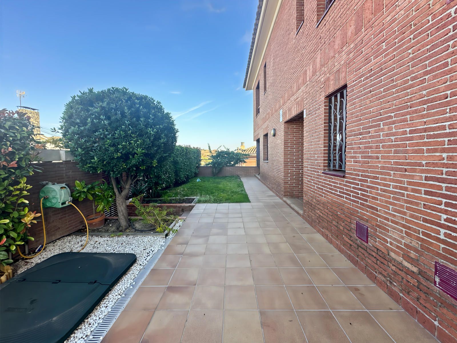 Casa con piscina y garaje en Can Prat – Lliçà de Vall