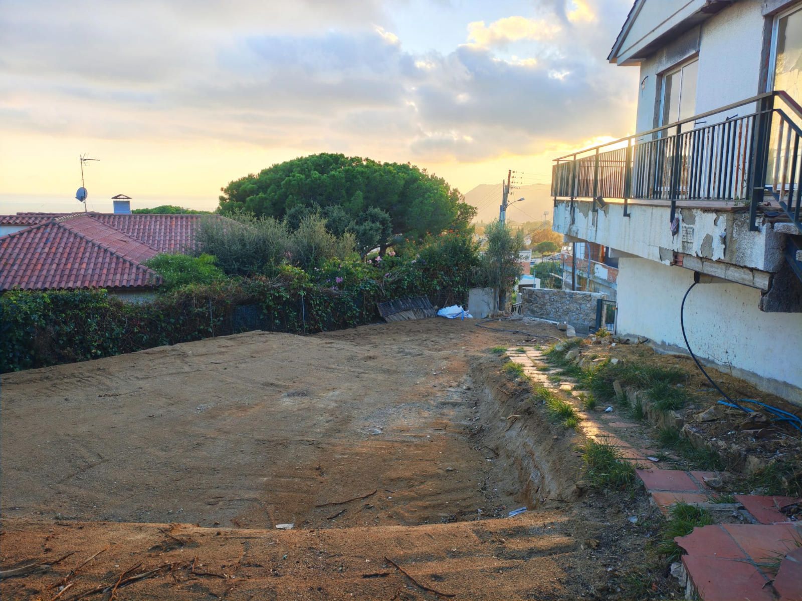 Casa per reformar amb gran parcel·la i vistes al mar!
