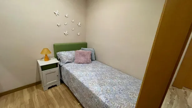 Magnífica planta baixa independent situada en la zona de Cerdanyola Sud.