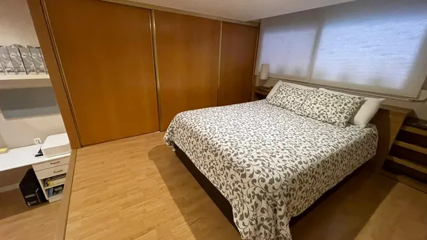 Magnífica planta baixa independent situada en la zona de Cerdanyola Sud.