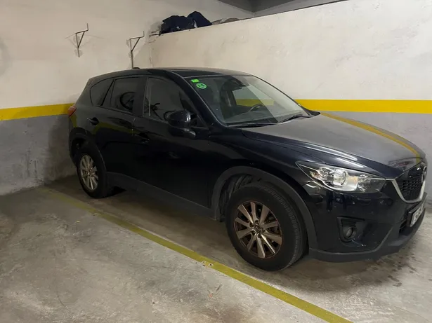 Magnífica planta baixa independent situada en la zona de Cerdanyola Sud.