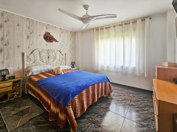 Piso de 4 habitaciones con piscina en Sant Andreu de Llavaneras