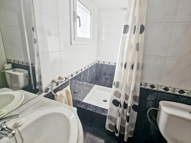 Piso de 4 habitaciones con piscina en Sant Andreu de Llavaneras