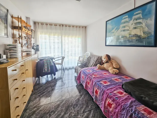 Piso de 4 habitaciones con piscina en Sant Andreu de Llavaneras