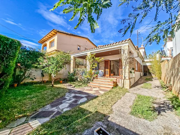 Chalet independiente en una sola planta en Premià de Mar