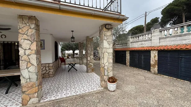 ¡Chalet con piscina en Mas Mora, Tordera!
