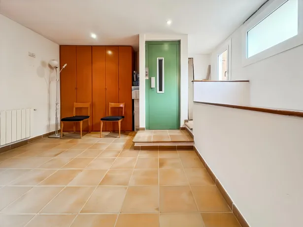 Casa 4 habitaciones con terraza y parquing en Arenys de Munt