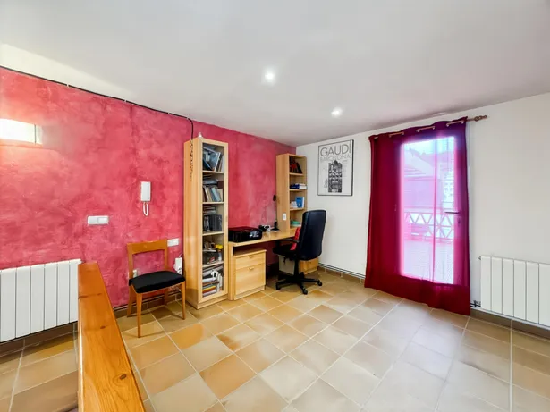 Casa 4 habitaciones con terraza y parquing en Arenys de Munt