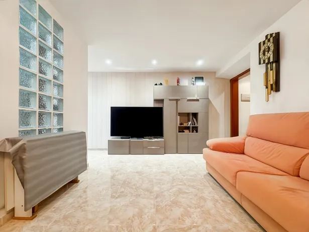 Casa 4 habitaciones con terraza y parquing en Arenys de Munt