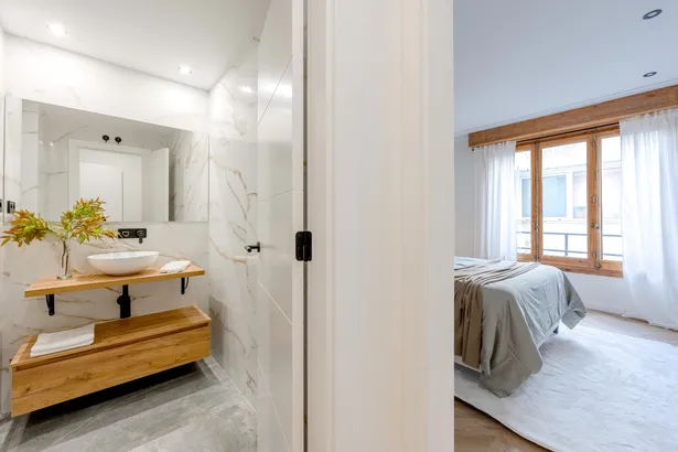 Exclusiva vivienda reformada de 215 m² en la emblemática esquina Diagonal–Muntaner