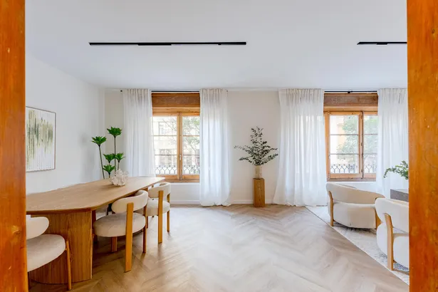 Exclusiva vivienda reformada de 215 m² en la emblemática esquina Diagonal–Muntaner