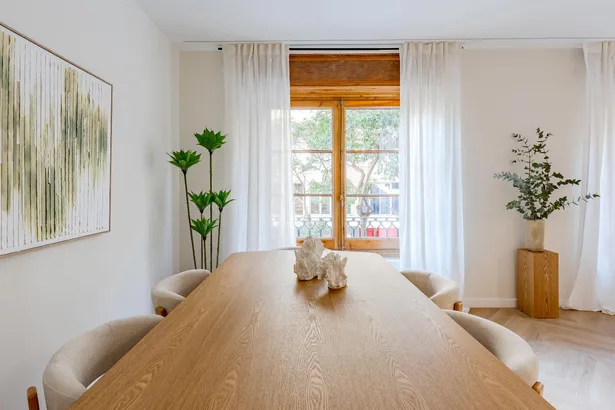 Exclusiva vivienda reformada de 215 m² en la emblemática esquina Diagonal–Muntaner