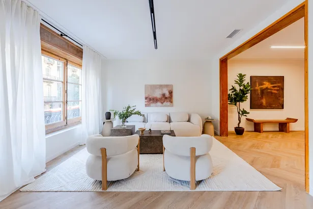 Exclusiva vivienda reformada de 215 m² en la emblemática esquina Diagonal–Muntaner