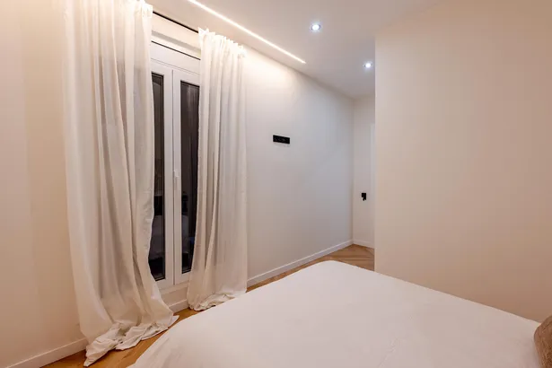 Exclusiva vivienda reformada de 215 m² en la emblemática esquina Diagonal–Muntaner